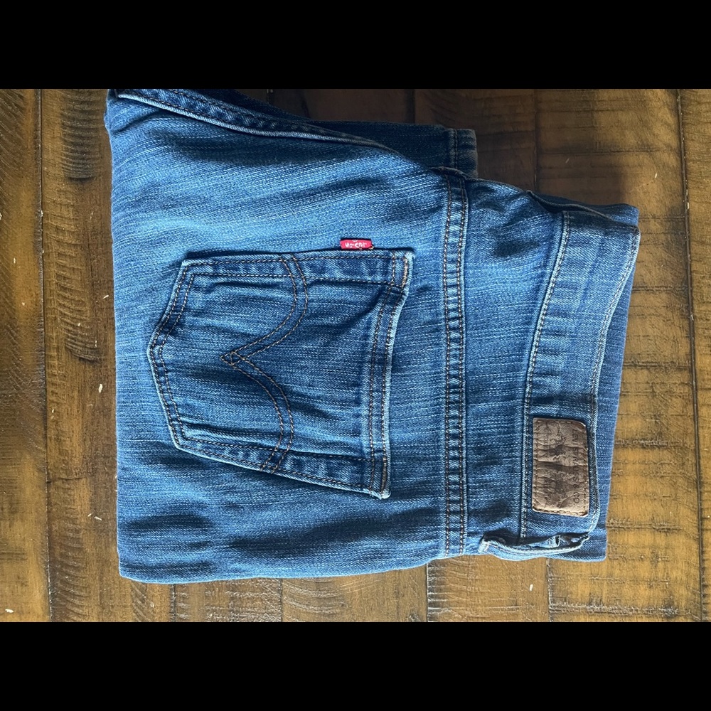 Levi straight leg vintage cut